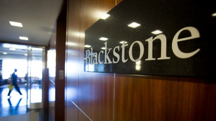 Atlantic Union Sells $2 Billion CRE Loan Portfolio